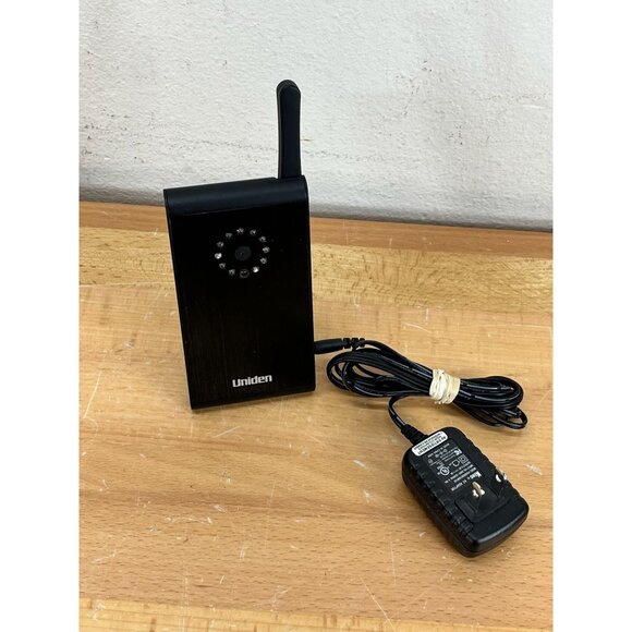 Uniden UDWC23 Wireless Security Camera W/ Cable - Picture 4 of 7